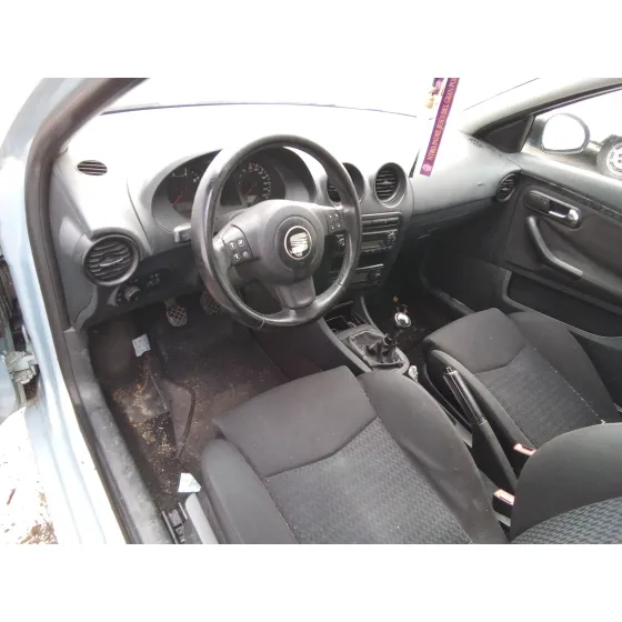 SEAT IBIZA (6L1) '2004 1.4 16V CELESTE