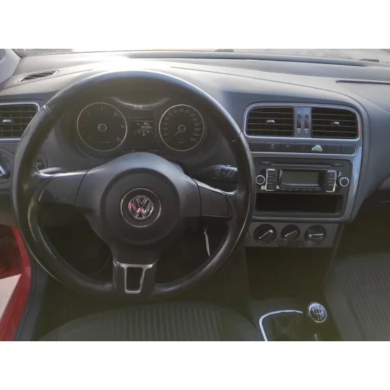 VOLKSWAGEN POLO (6R1) '2009 1.6 TDI ROJO