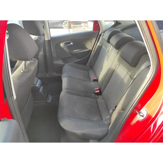 VOLKSWAGEN POLO (6R1) '2009 1.6 TDI ROJO