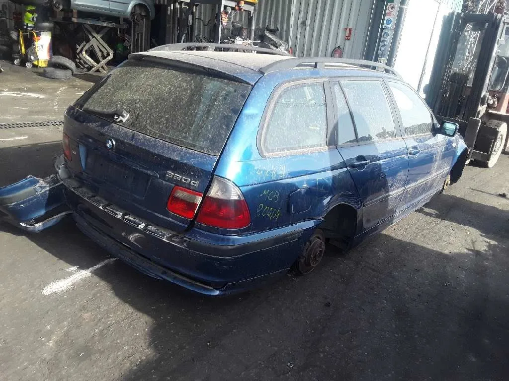 BMW SERIE 3 TOURING (E46) '2002 2.0 16V DIESEL CAT AZUL