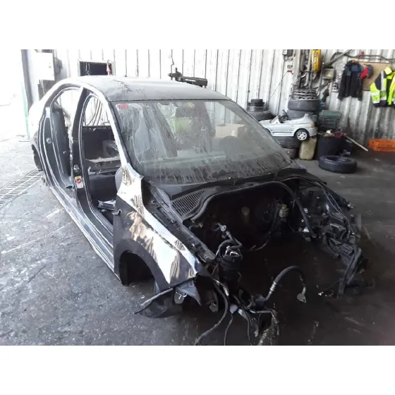 SKODA RAPID '2013 1.6 TDI DPF NEGRO