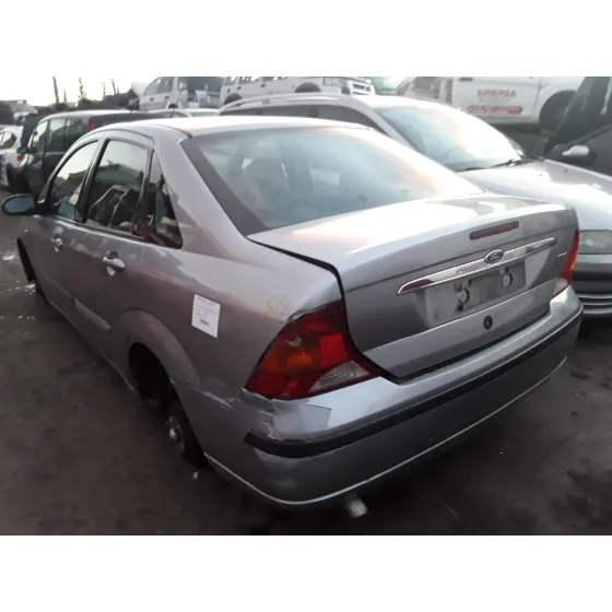 FORD FOCUS BERLINA (CAK) '2004 1.8 TDCI CAT PLATA