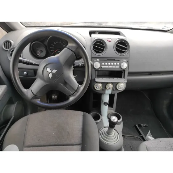 MITSUBISHI COLT BERLINA 5 (Z30A) '2005 1.3 ATLANTIS PLATA