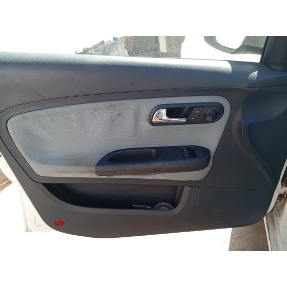 Seat IBIZA III (6L1) 2002