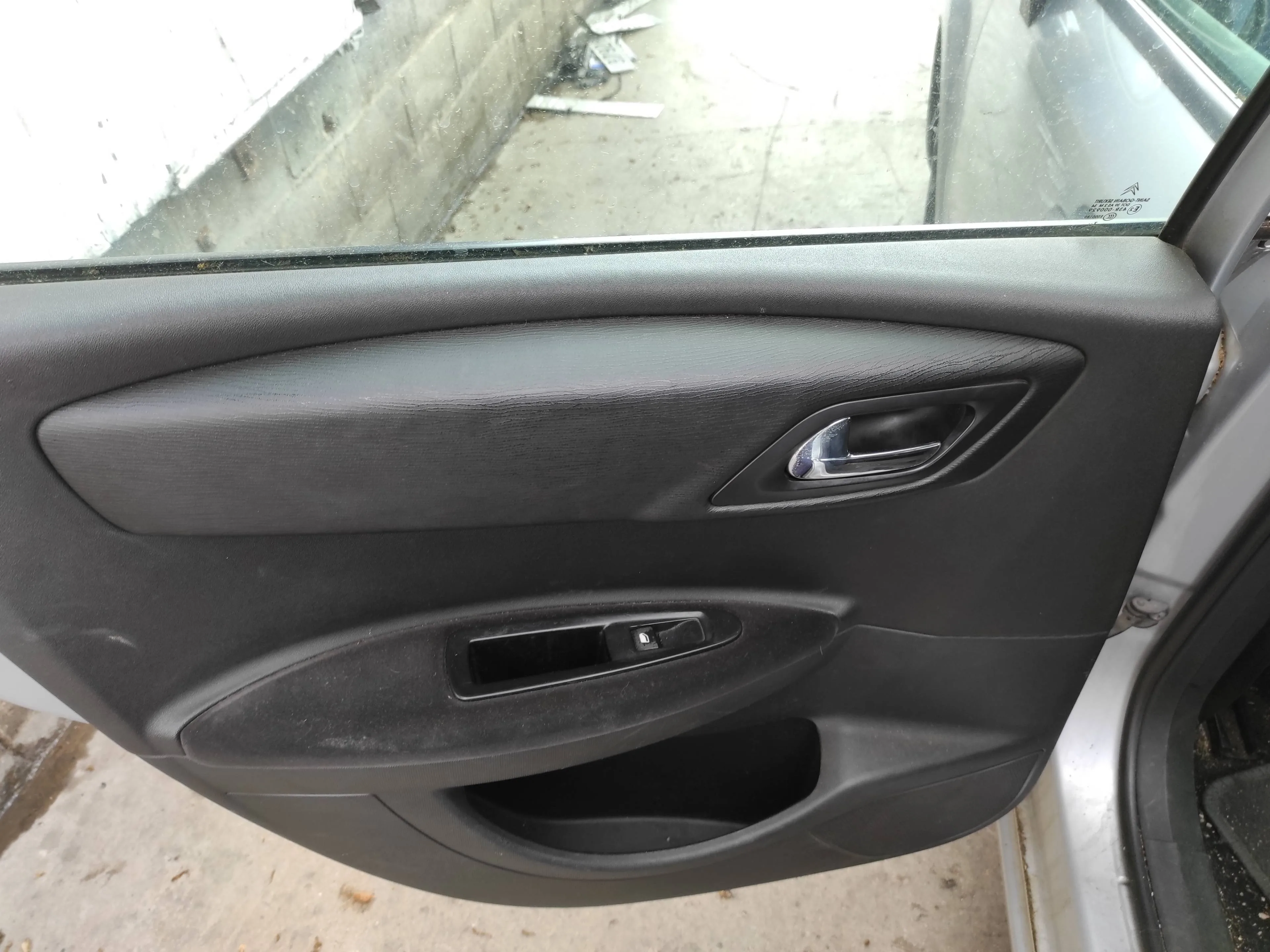 CITROEN C4 BERLINA '2008 1.6 16V HDI PLATA
