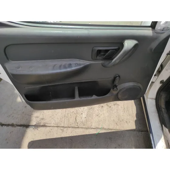 CITROEN BERLINGO '2009 1.6 16V HDI BLANCO