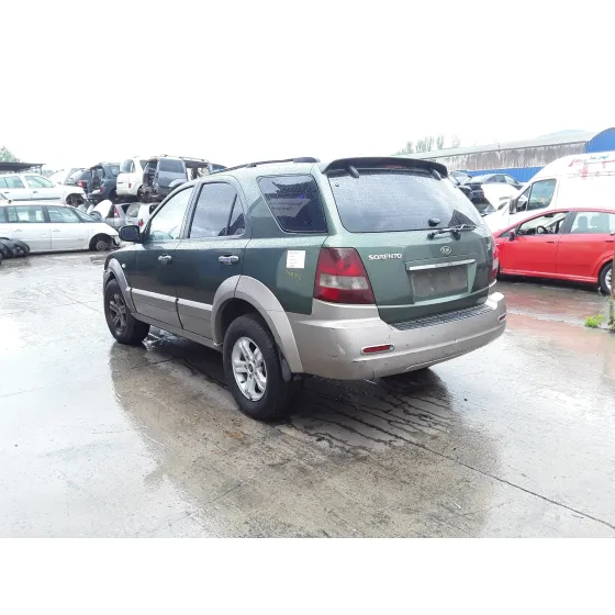 KIA SORENTO '2004 * VERDE OSCURO