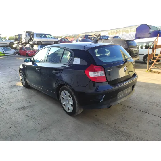 BMW SERIE 1 BERLINA (E81/E87) '2004 * AZUL MARINO