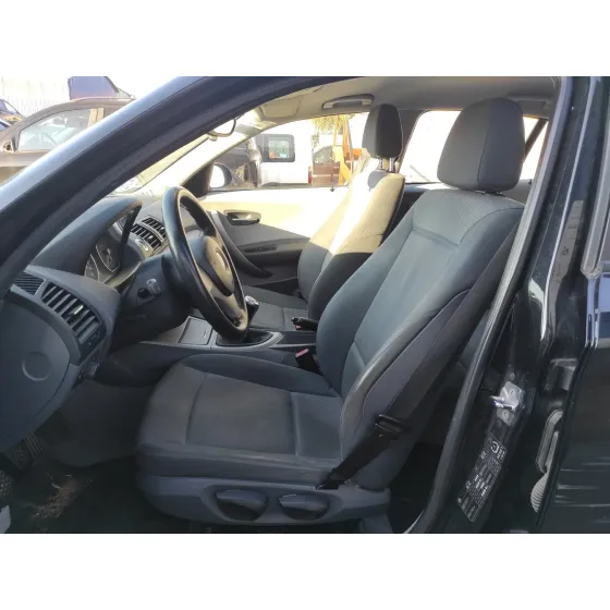 BMW SERIE 1 BERLINA (E81/E87) '2004 * AZUL MARINO