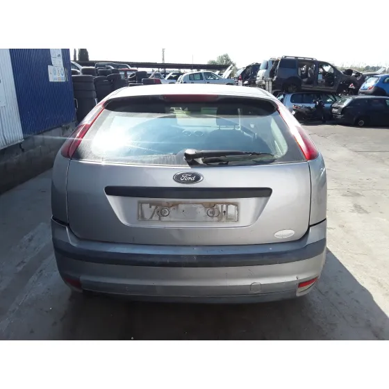 FORD FOCUS BERLINA (CAP) '2005 * GRIS