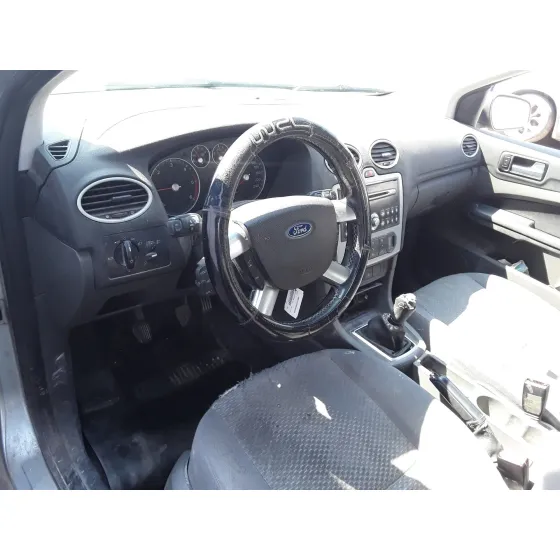 FORD FOCUS BERLINA (CAP) '2005 * GRIS