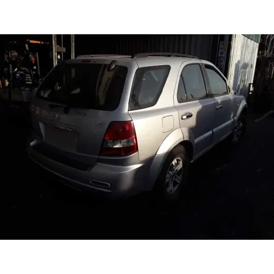 KIA SORENTO '2005 2.5 CRDI VGT EX1 PLATA