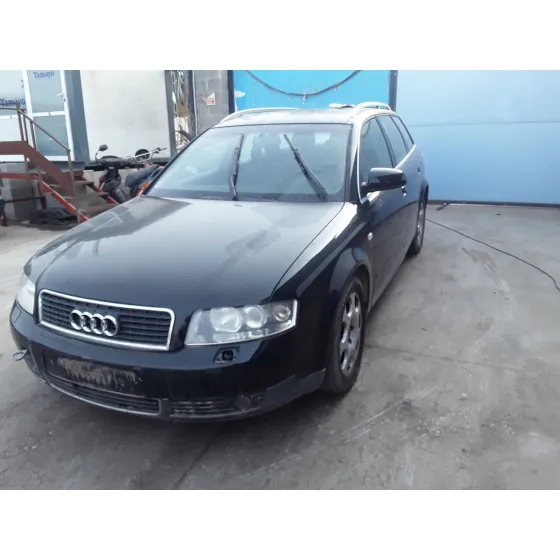 AUDI A4 AVANT (8E) '2002 2.5 V6 24V TDI CAT (AYM) NEGRO