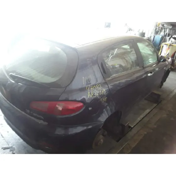ALFA ROMEO 147 (190) '2004 1.6 16V CAT AZUL