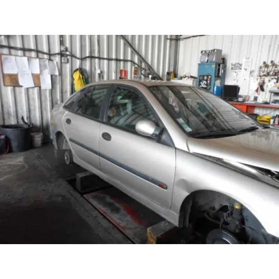 RENAULT LAGUNA (B56) '1999 1.9 DTI DIESEL CAT MARRON