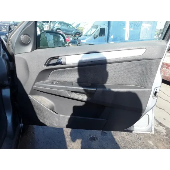 OPEL ASTRA H CARAVAN '2006 1.9 CDTI PLATA