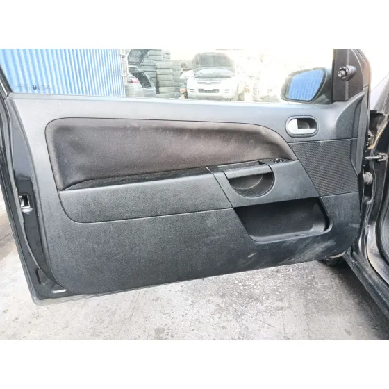 Ford FIESTA V (JH_, JD_) 2001