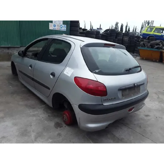 PEUGEOT 206 BERLINA '2002 1.9 DIESEL PLATA