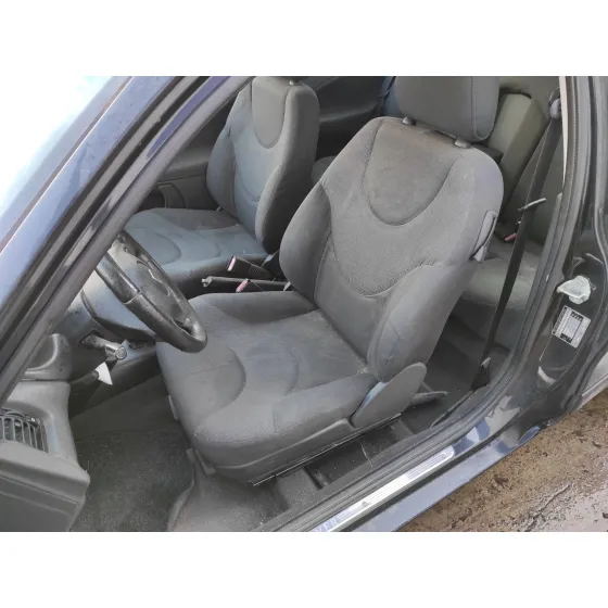MG ROVER SERIE 25 (RF) '2001 2.0 IDT CAT AZUL MARINO