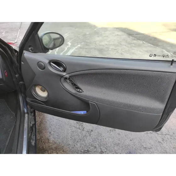 MG ROVER SERIE 25 (RF) '2001 2.0 IDT CAT AZUL MARINO