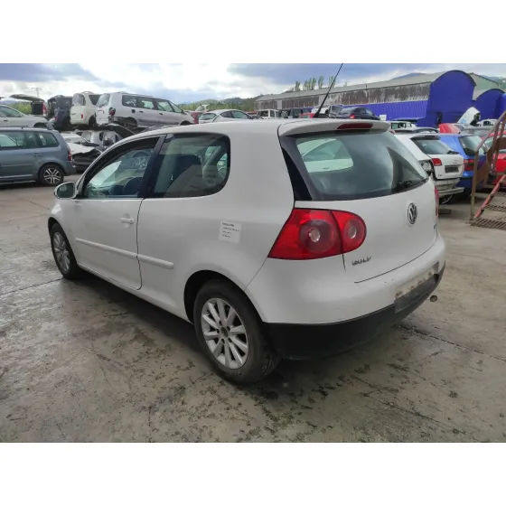 VOLKSWAGEN GOLF V BERLINA (1K1) '2007 1.9 TDI BLANCO