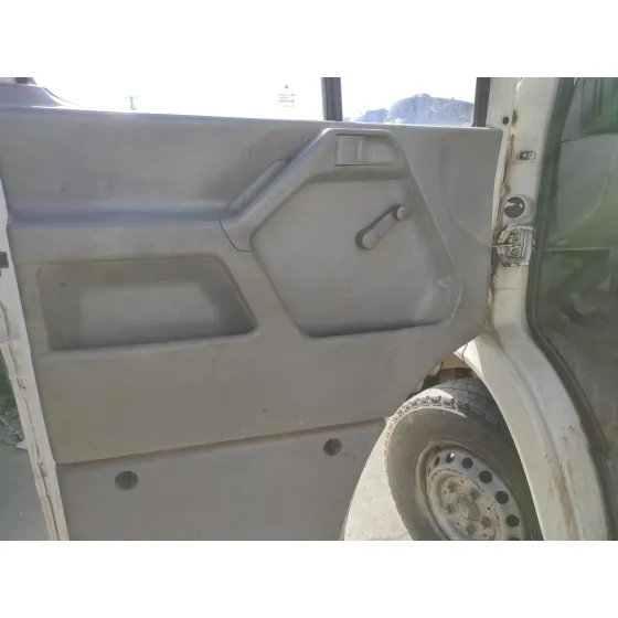VOLKSWAGEN LT CAJA CERRADA / COMBI '2000 2.4 TURBODIESEL (DV) BLANCO