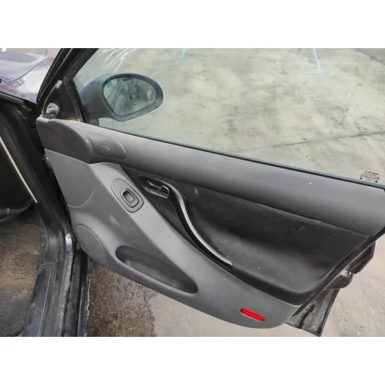 SEAT LEON (1M1) '2003 1.9 TDI NEGRO