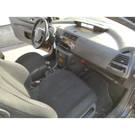 CITROEN C4 COUPE '2005 * NEGRO