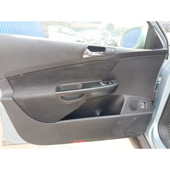 Volkswagen PASSAT B6 (3C2) 2005
