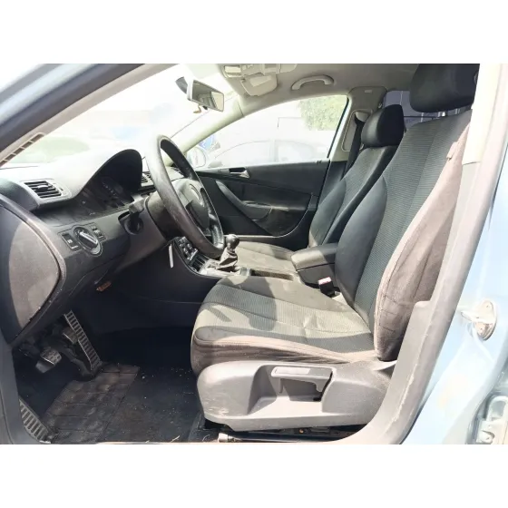 Volkswagen PASSAT B6 (3C2) 2005