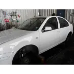 VOLKSWAGEN BORA BERLINA (1J2) VOLKSWAGEN BORA BERLINA (1J2) '2001 1.9 TDI BLANCO 1998