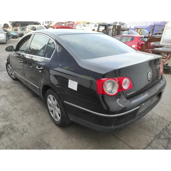 VOLKSWAGEN PASSAT BERLINA (3C2) '2007 2.0 TDI NEGRO
