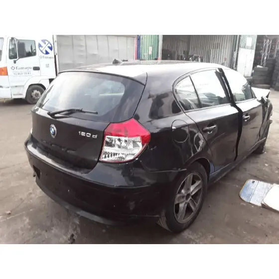 BMW SERIE 1 BERLINA (E81/E87) '2005 * NEGRO