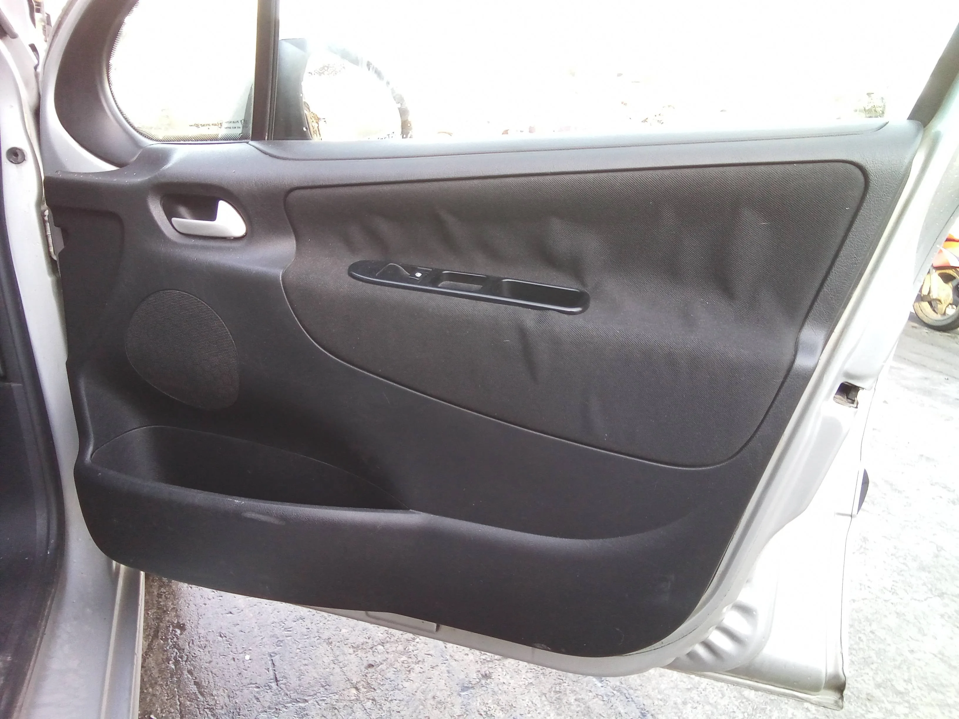 PEUGEOT 207 '2010 1.4 PLATA