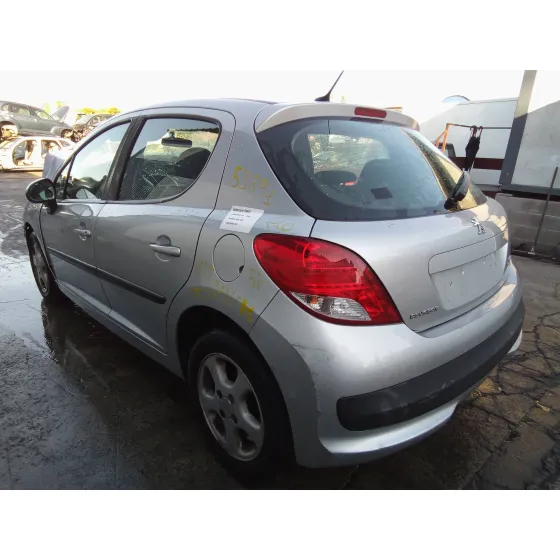 PEUGEOT 207 '2010 1.4 PLATA