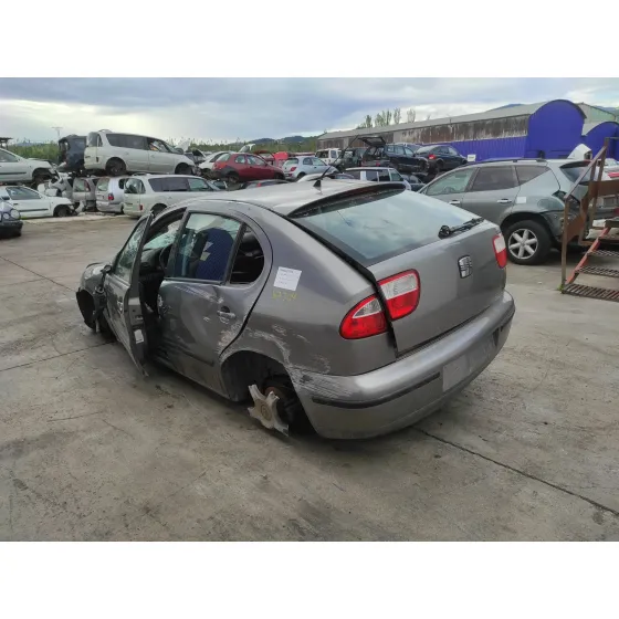 08-10-25 -130 SEAT LEON (1M1) '2004 * PLATA