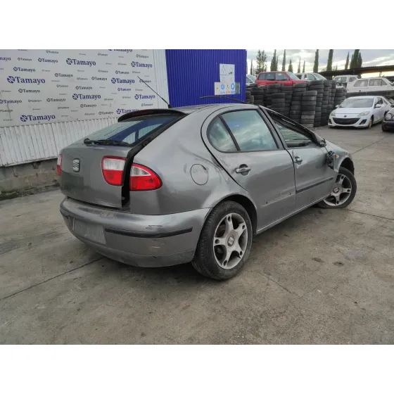 08-10-25 -130 SEAT LEON (1M1) '2004 * PLATA