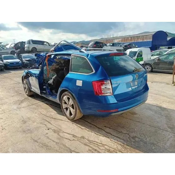 SKODA OCTAVIA LIM. (5E3) '2018 * AZUL