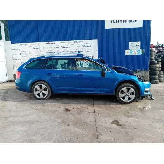 SKODA OCTAVIA LIM. (5E3) '2018 * AZUL