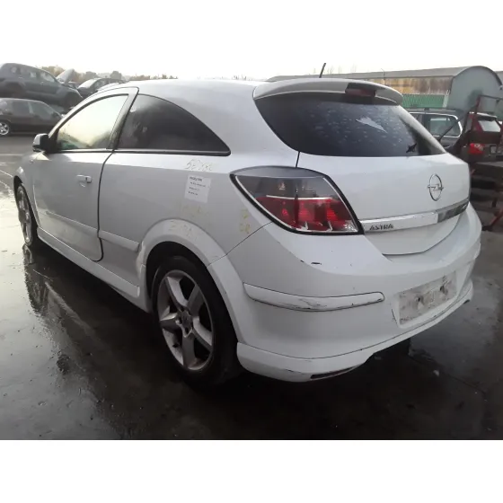 OPEL ASTRA H BERLINA '2007 1.9 CDTI BLANCO