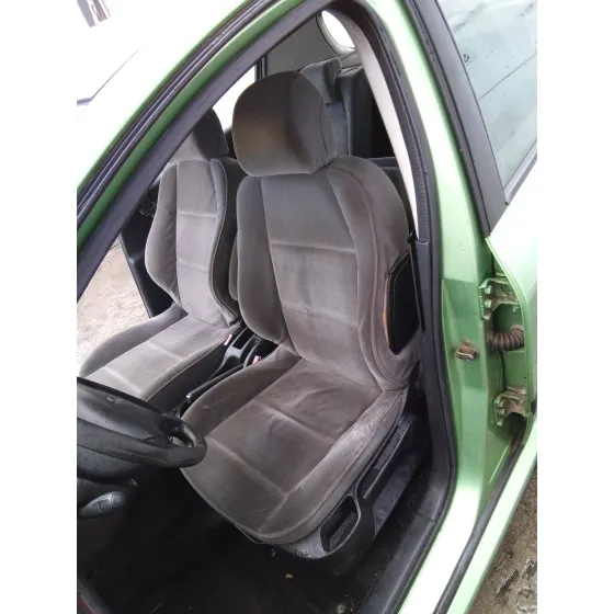 PEUGEOT 307 (S1) '2002 2.0 16V CAT VERDE