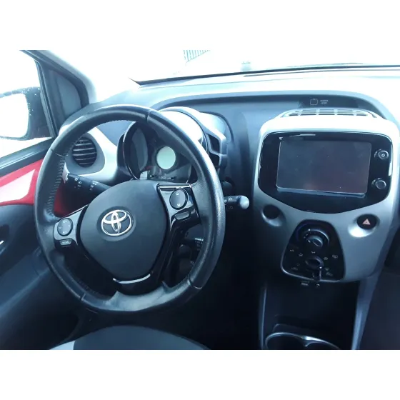 TOYOTA AYGO '2018 1.0 CAT ROJO