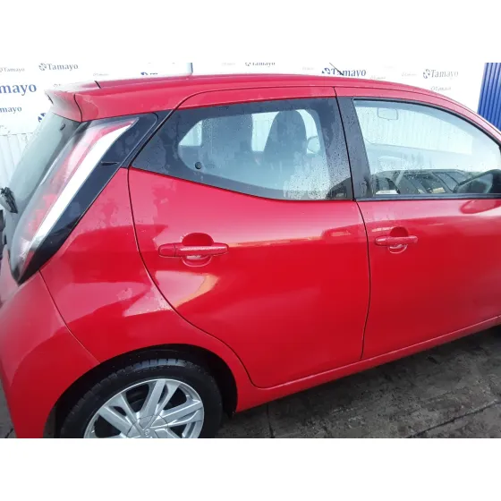 TOYOTA AYGO '2018 1.0 CAT ROJO
