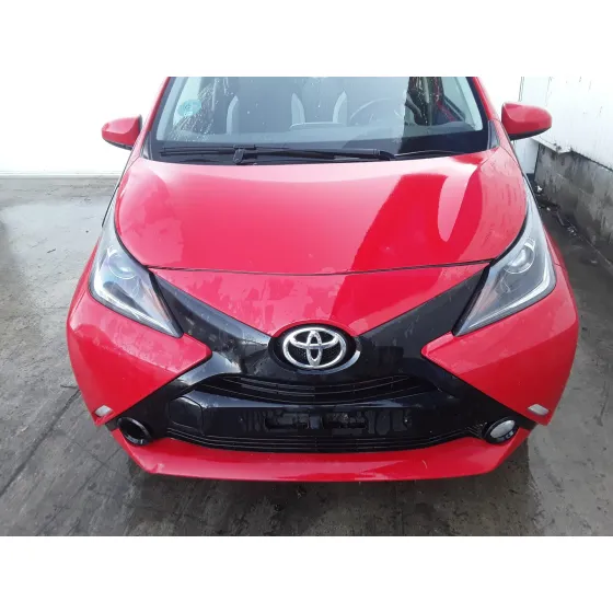 TOYOTA AYGO '2018 1.0 CAT ROJO