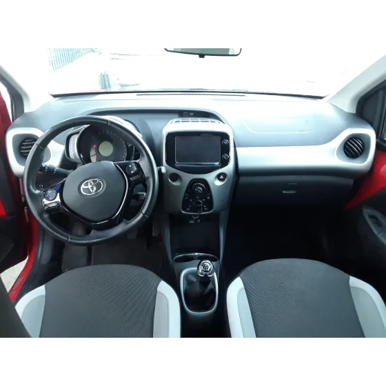 TOYOTA AYGO '2018 1.0 CAT ROJO