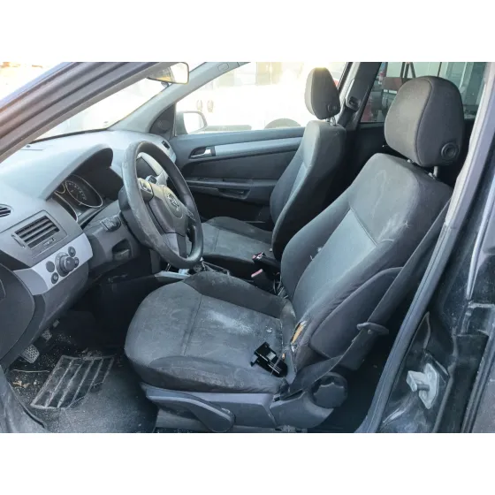 Opel ASTRA H (A04) 2004