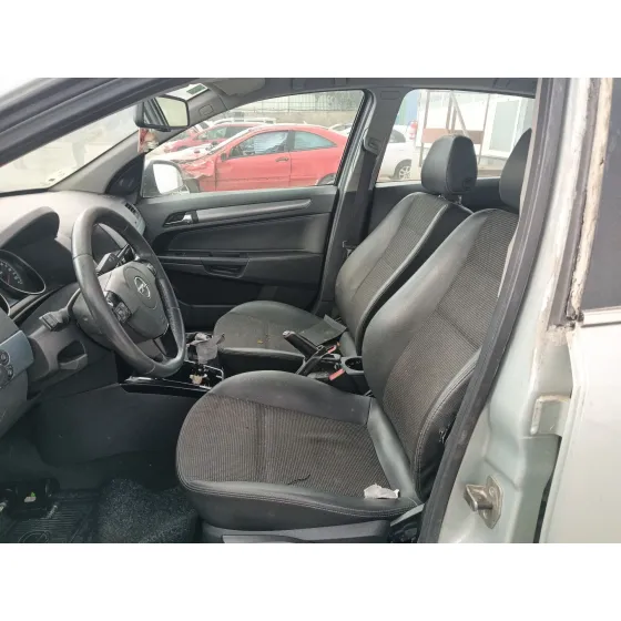 Opel ASTRA H (A04) 2004