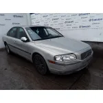 VOLVO S80 BERLINA VOLVO S80 BERLINA '2002 2.4 DIESEL CAT PLATA 1998