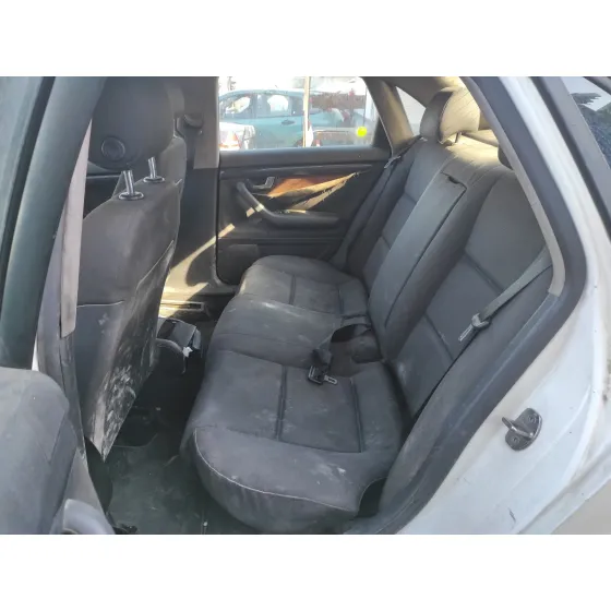 AUDI A4 BERLINA (8E) '2001 1.9 TDI BLANCO