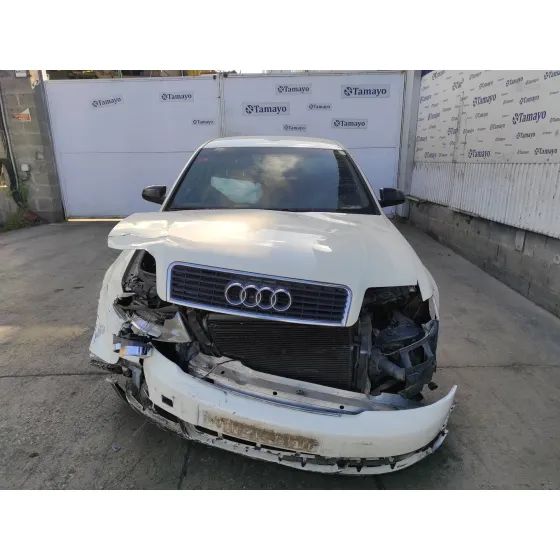 AUDI A4 BERLINA (8E) '2001 1.9 TDI BLANCO